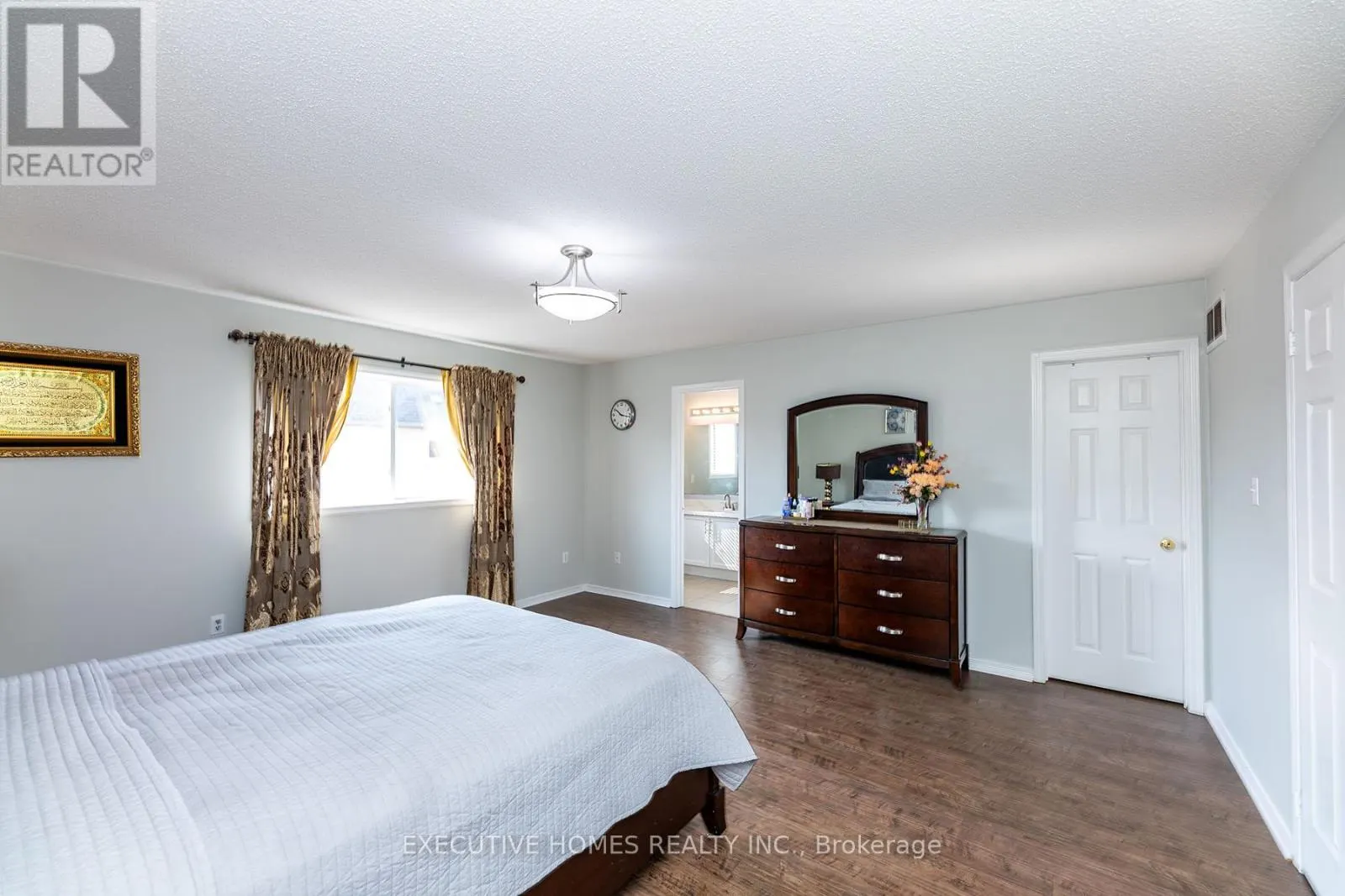 416 HOBBS CRESCENT