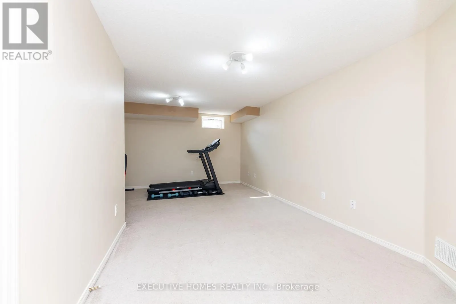 416 HOBBS CRESCENT