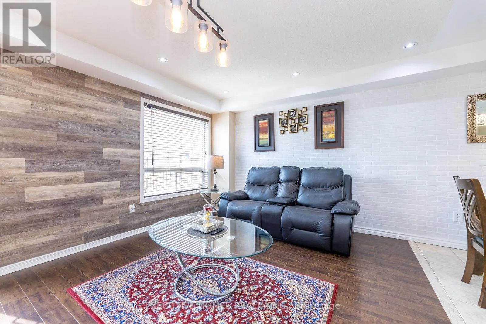 416 HOBBS CRESCENT
