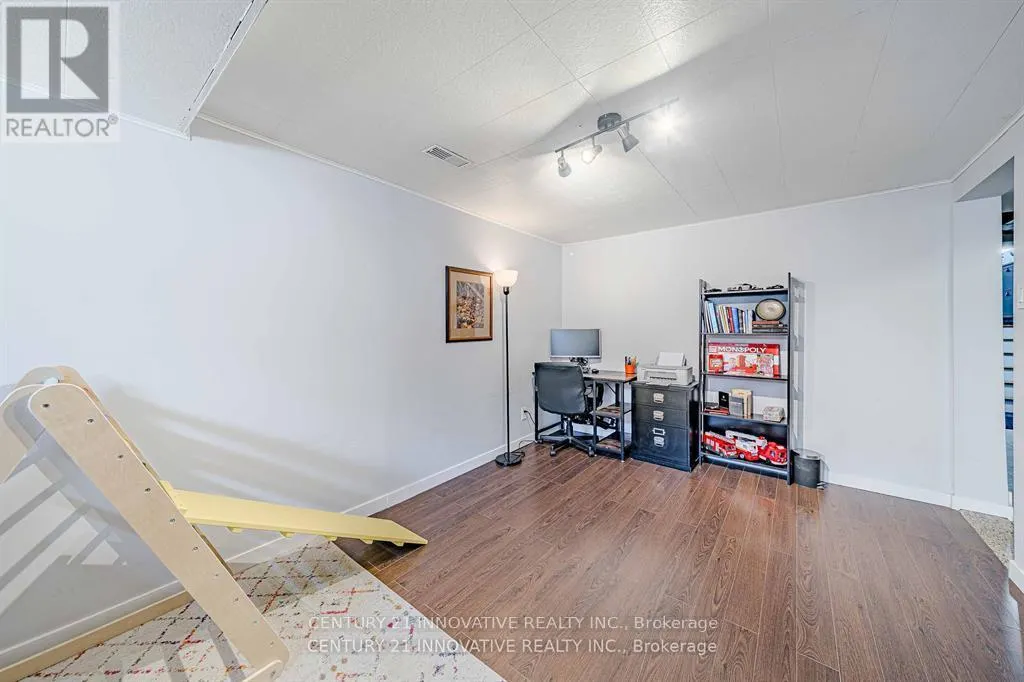1534 WESTMINSTER PLACE