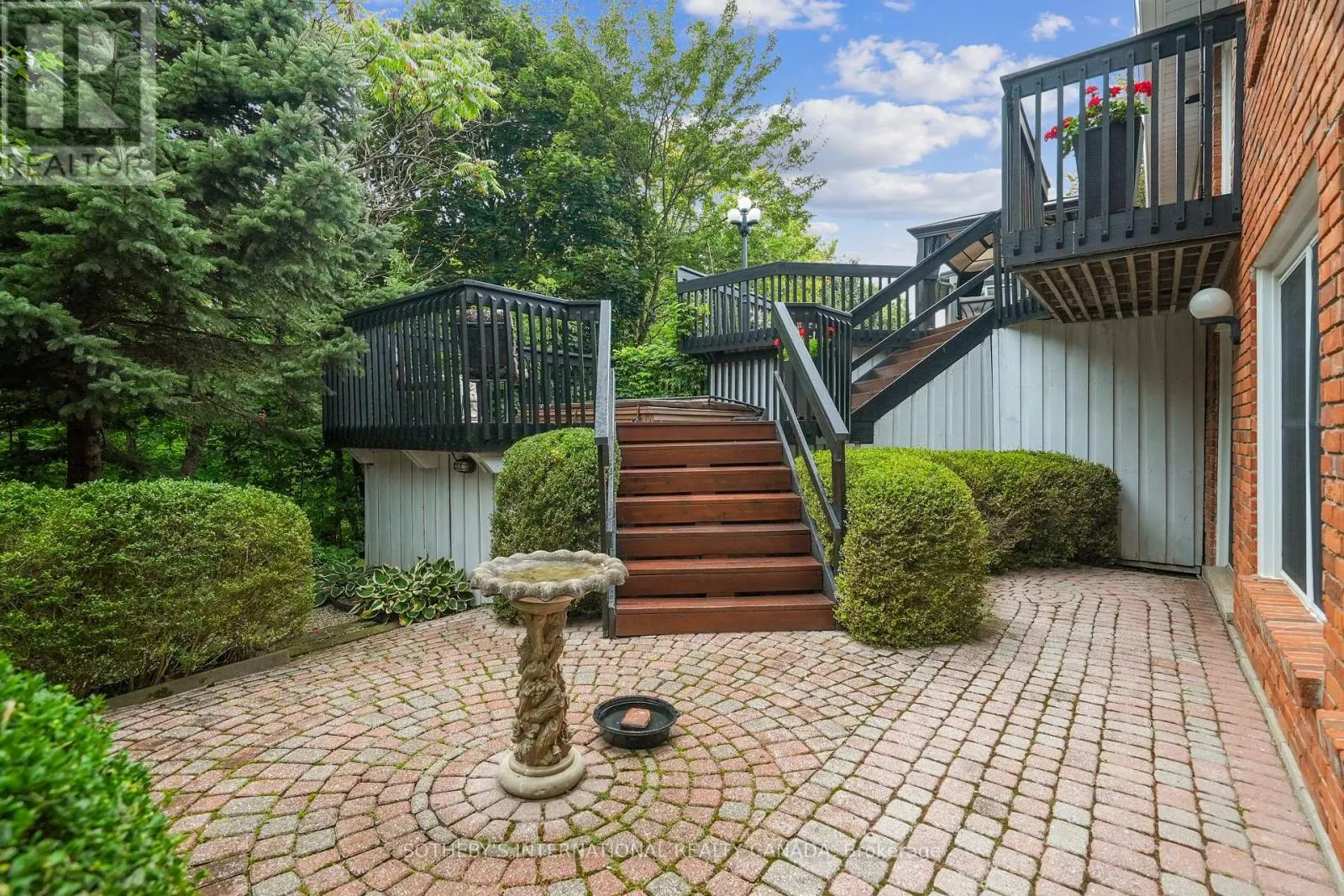 1926 KERNS ROAD