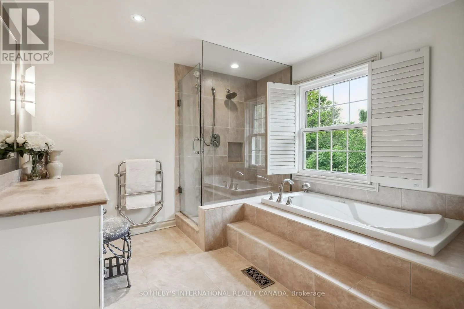 1926 KERNS ROAD