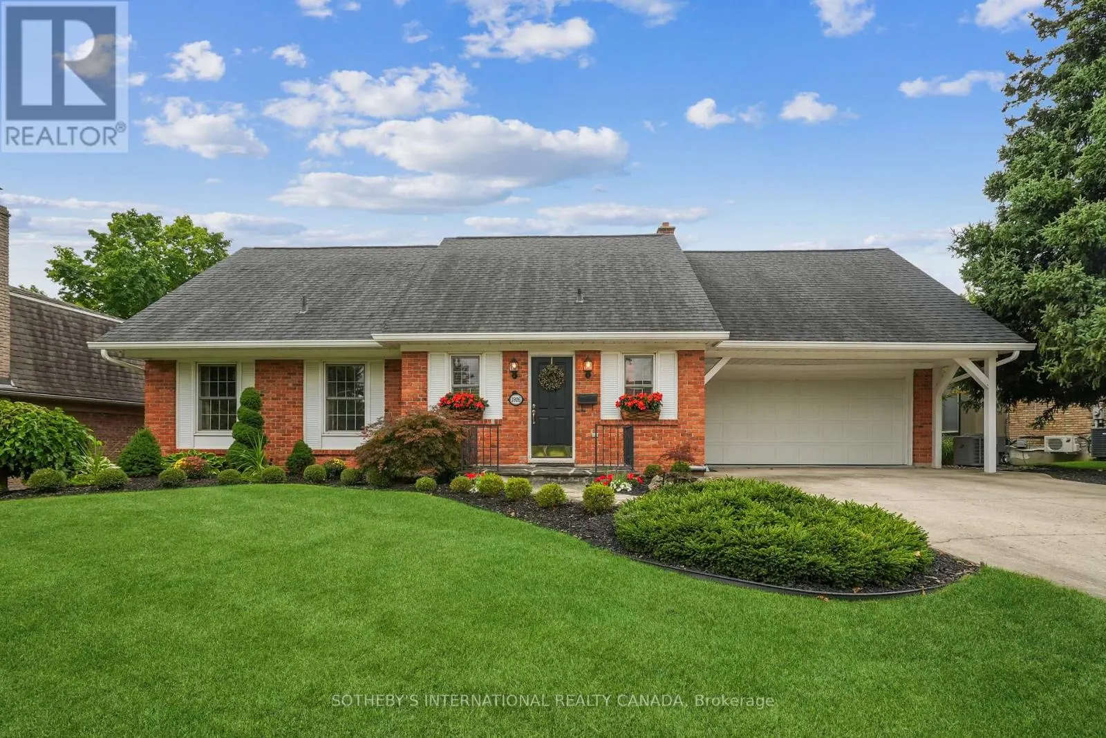 1926 KERNS ROAD