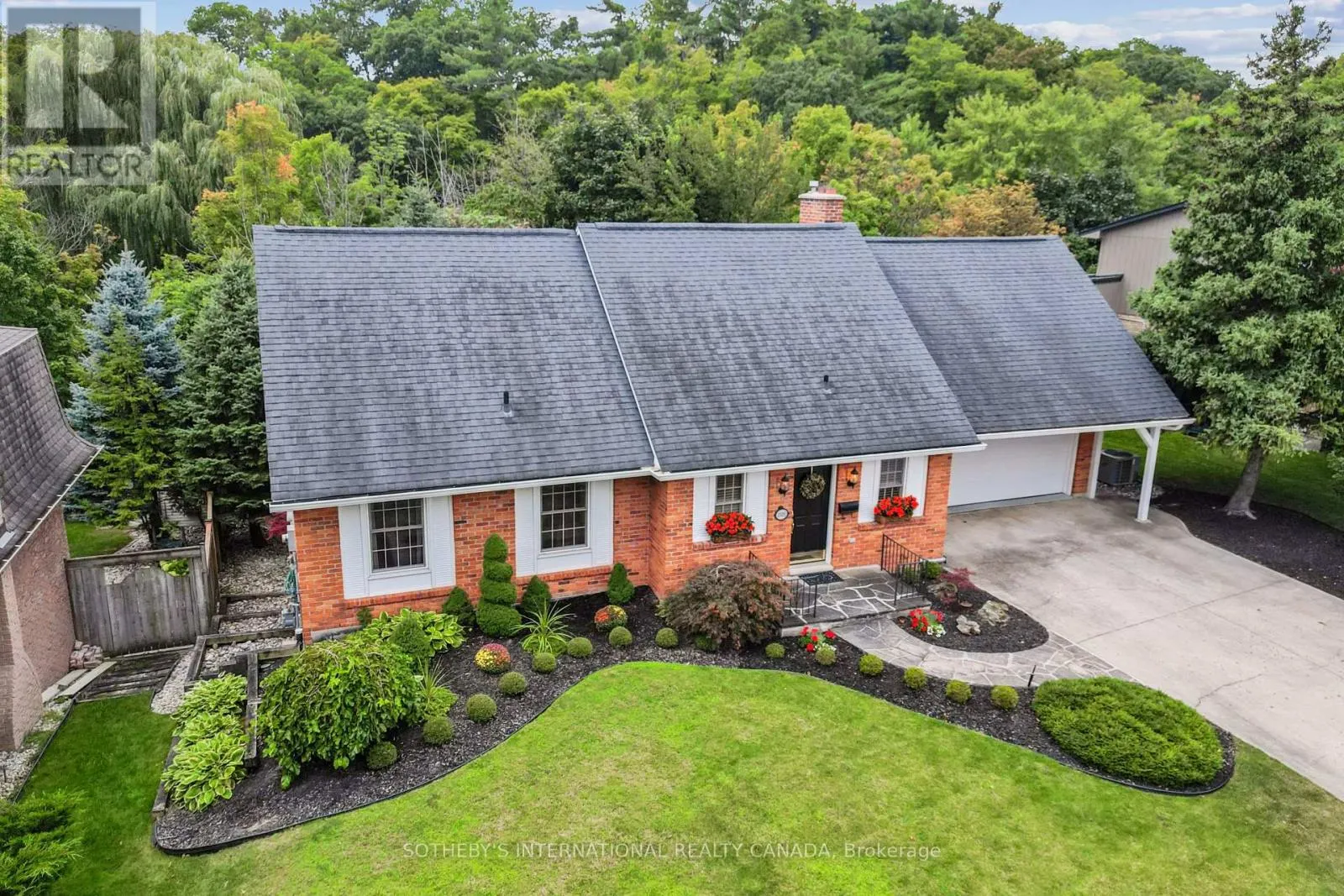 1926 KERNS ROAD