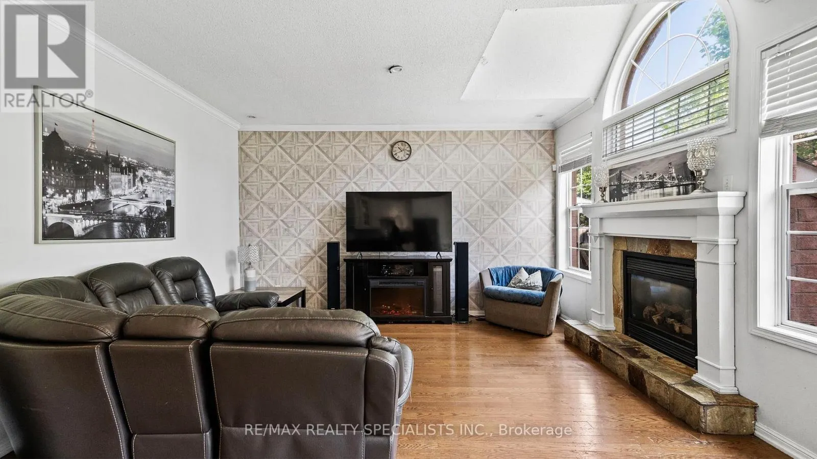 923 MCNEIL DRIVE