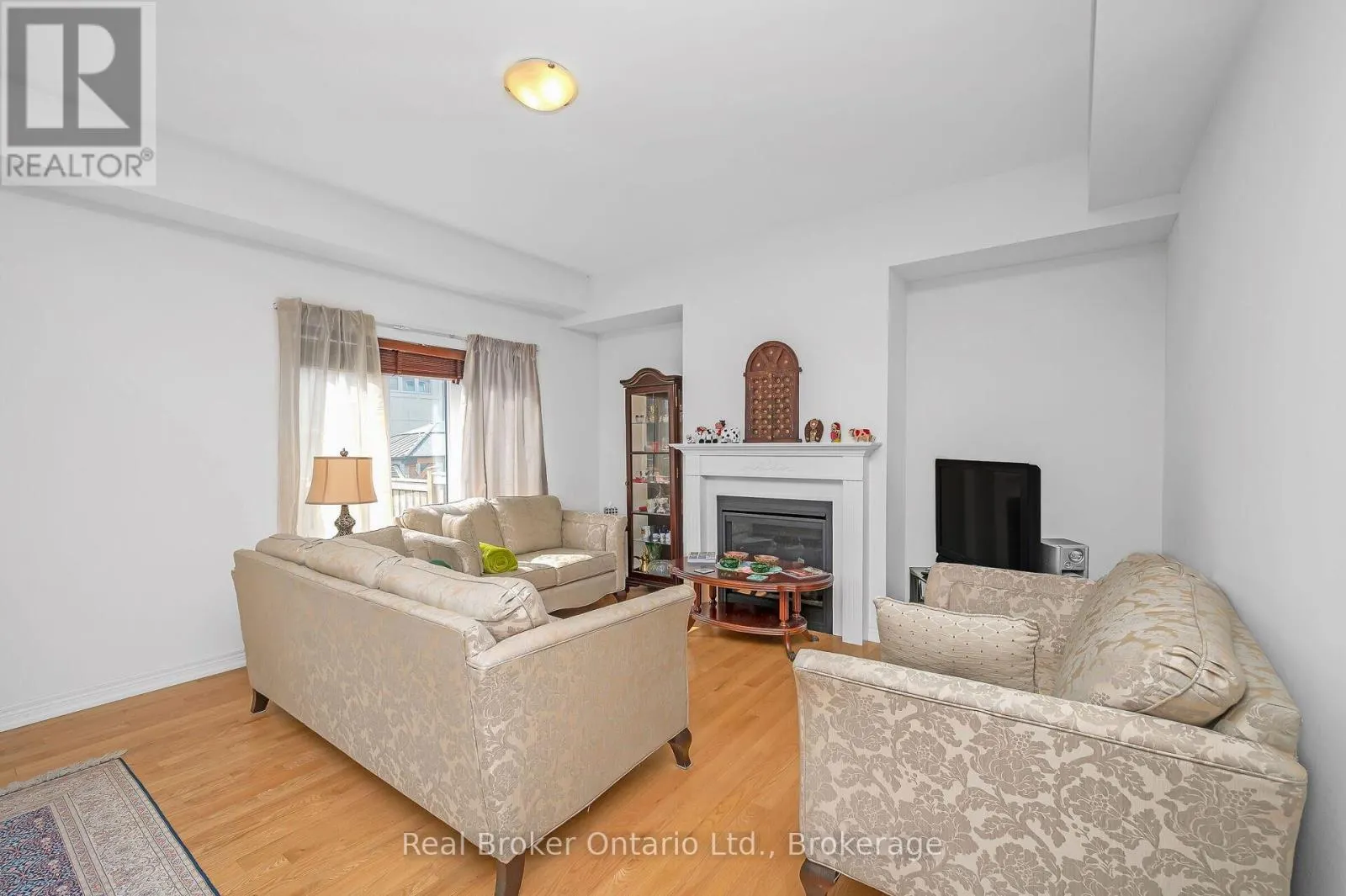 3900 KOENIG ROAD
