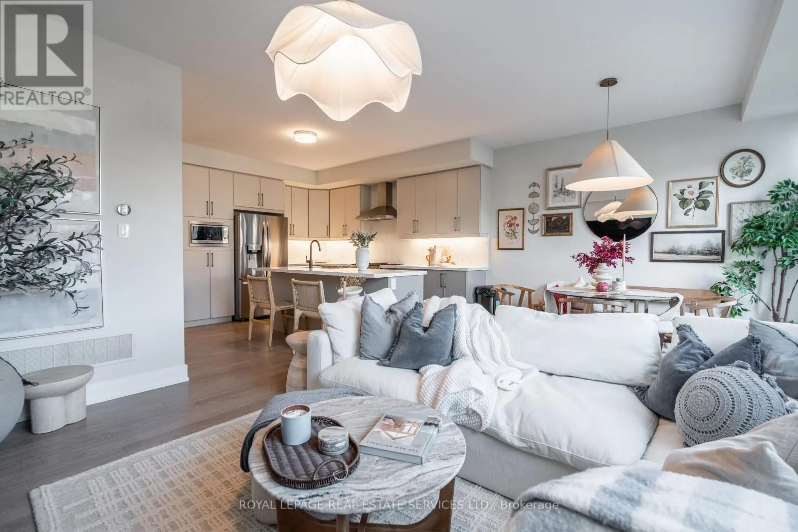 24 - 2273 TURNBERRY ROAD