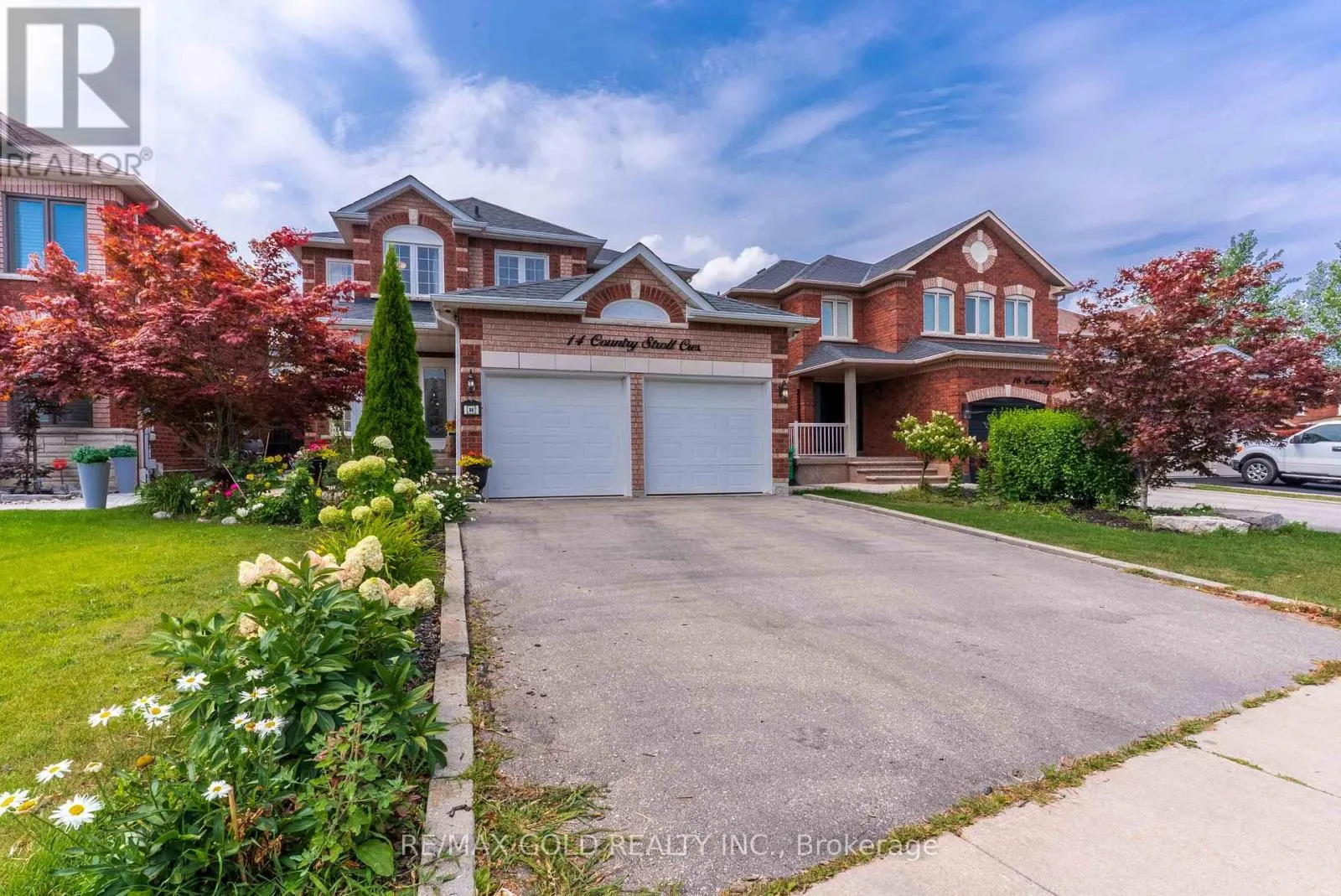 14 COUNTRY STROLL CRESCENT