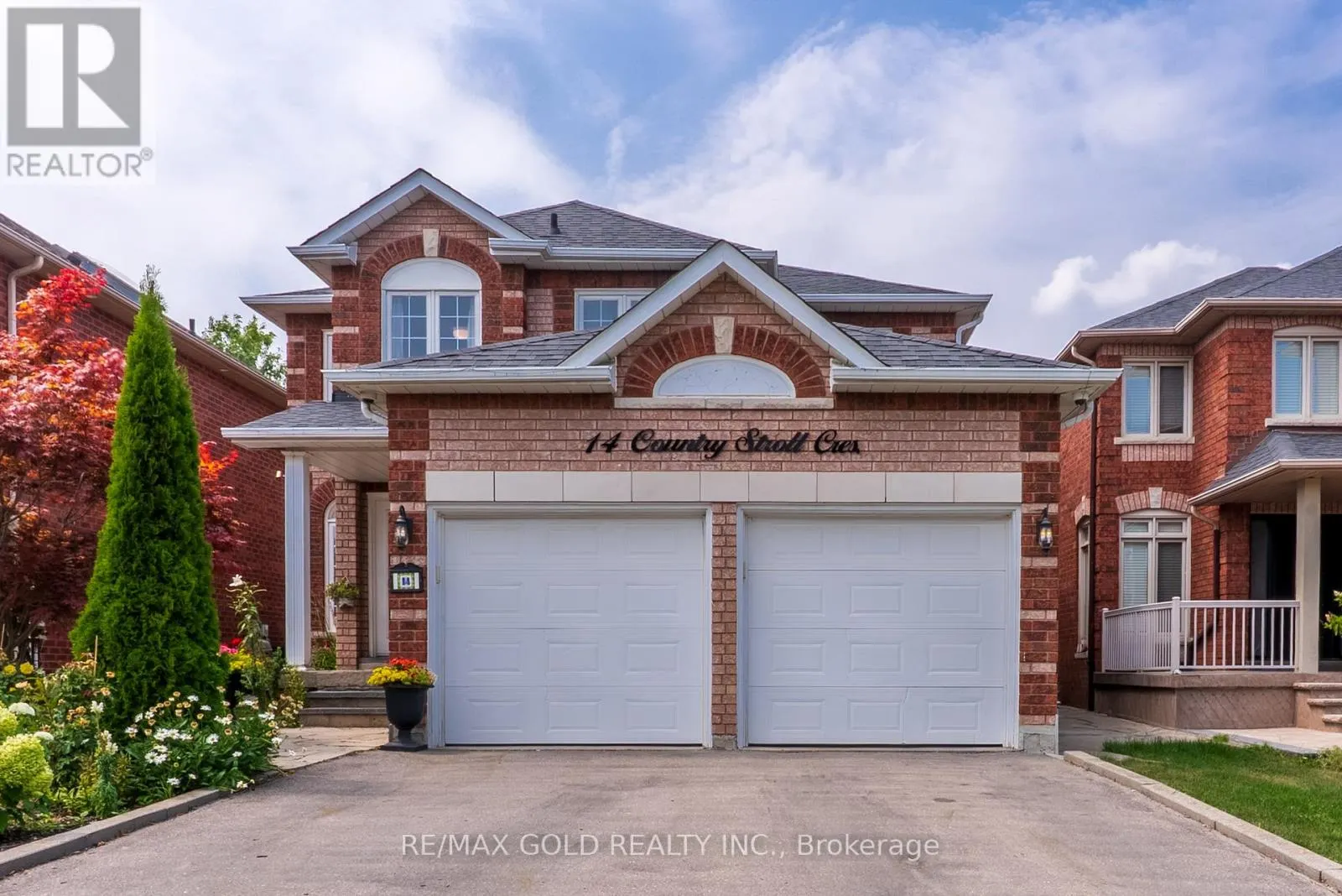 14 COUNTRY STROLL CRESCENT