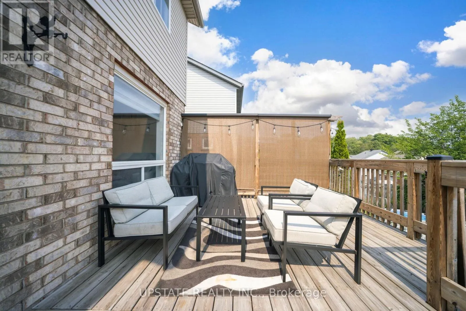 16 SETTLERS ROAD