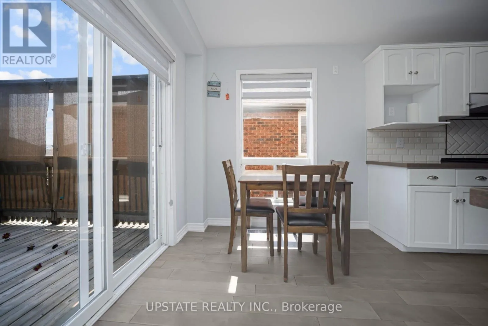 16 SETTLERS ROAD