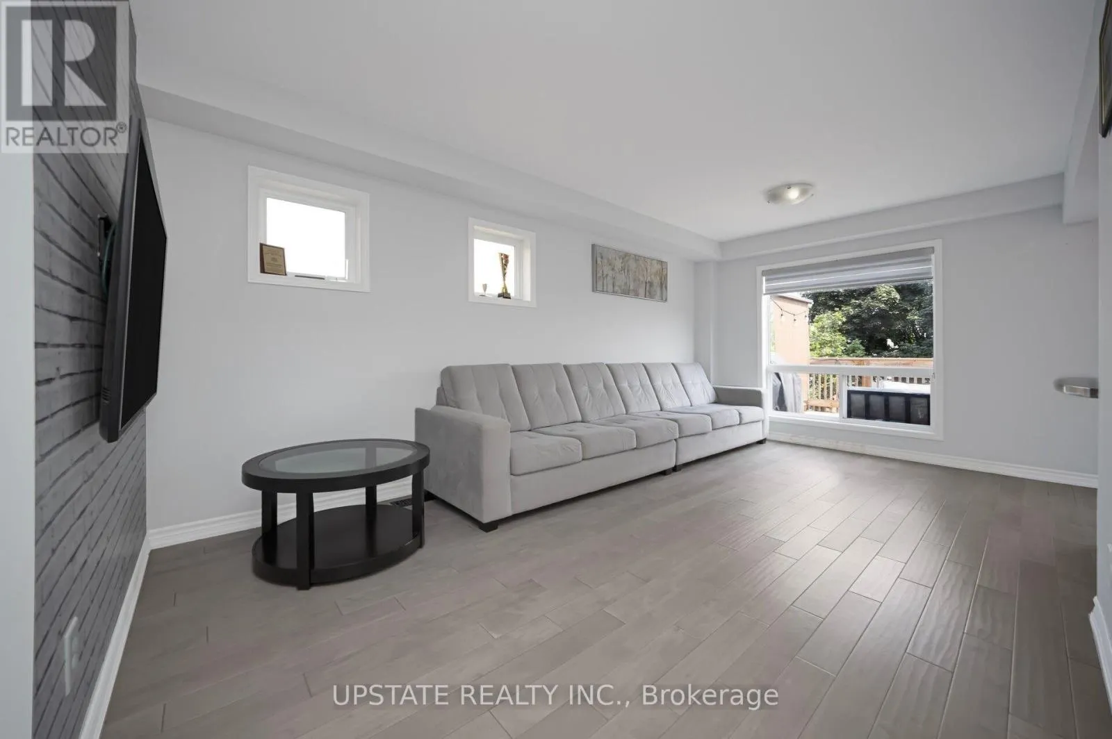 16 SETTLERS ROAD