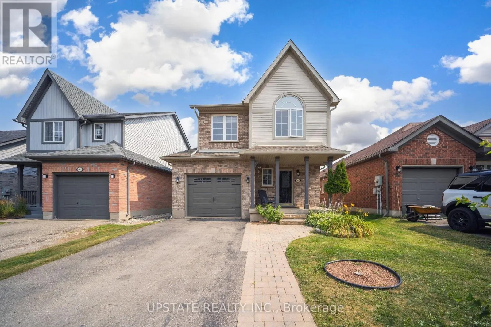 16 SETTLERS ROAD