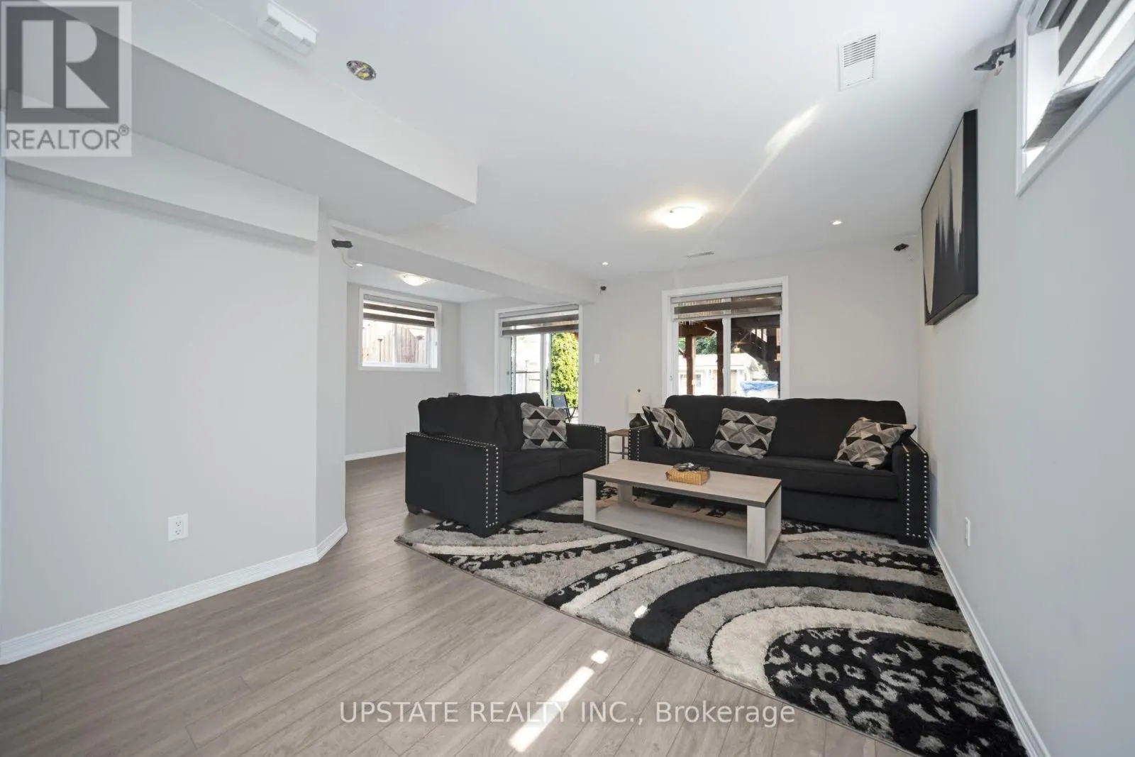 16 SETTLERS ROAD