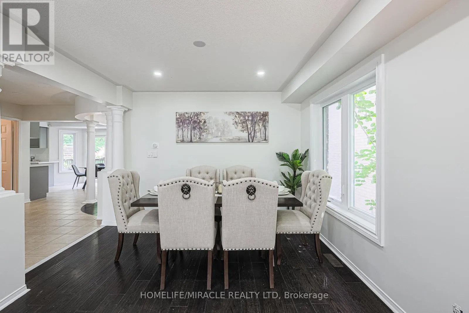 1204 FOX CRESCENT