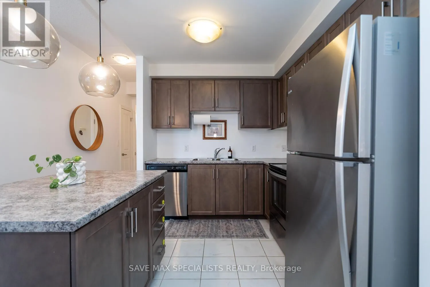 422 - 640 SAUVE STREET