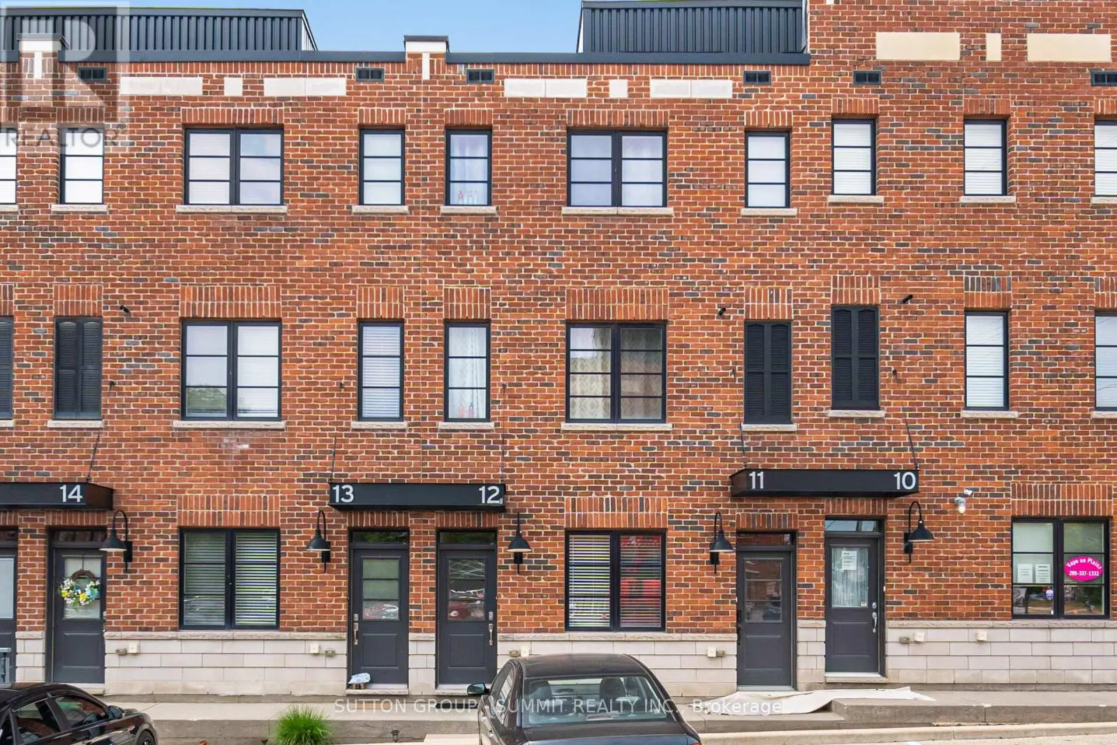 12 - 70 PLAINS ROAD W