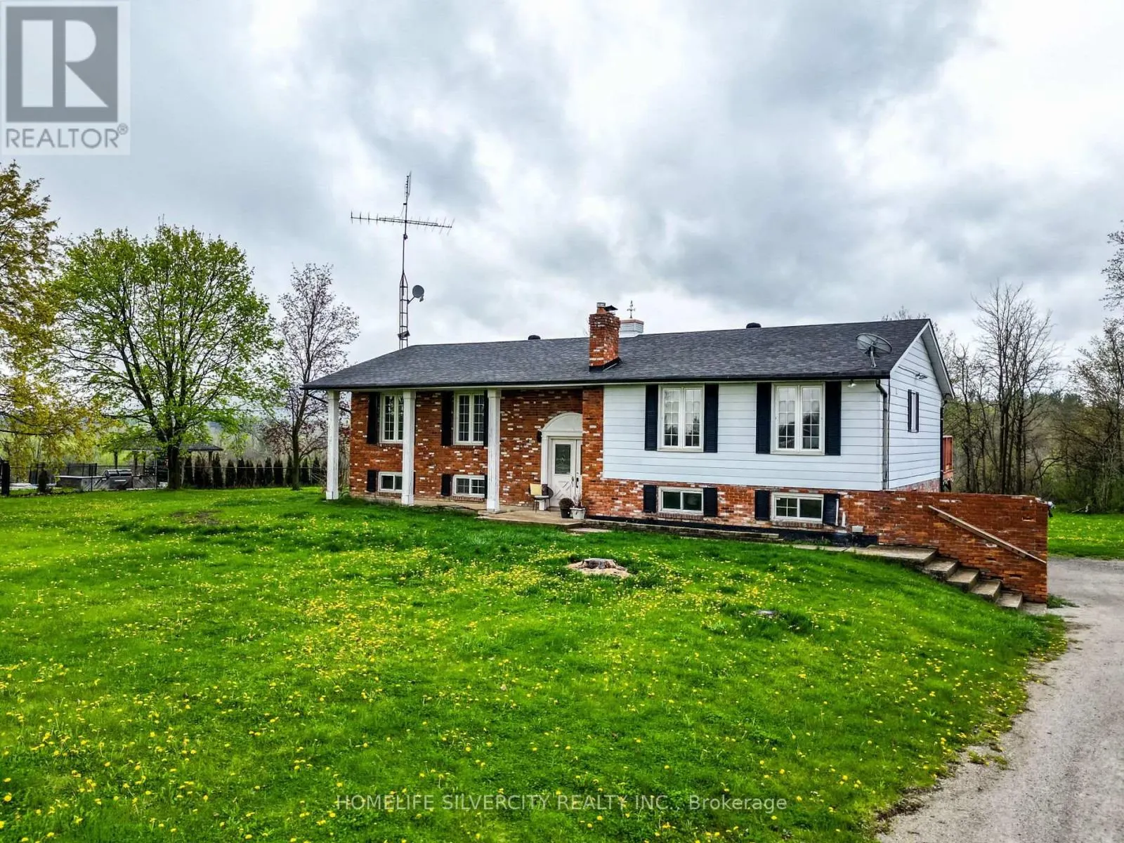 5638 APPLEBY LINE