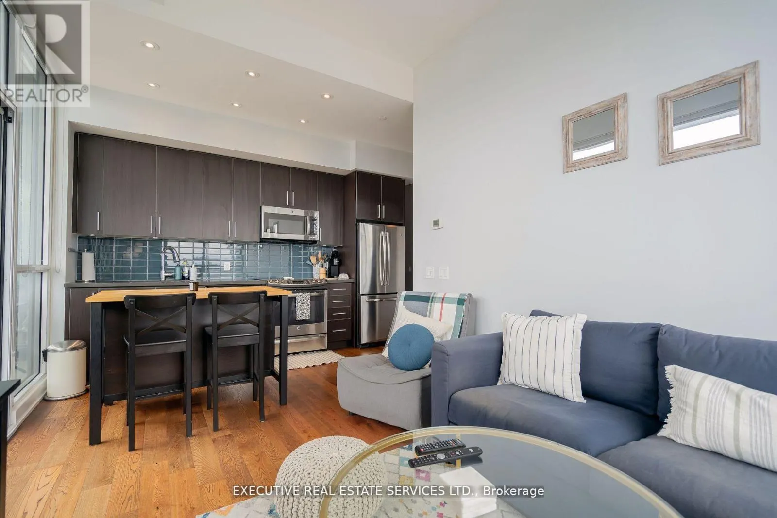 LPH07 - 2200 LAKESHORE BOULEVARD W