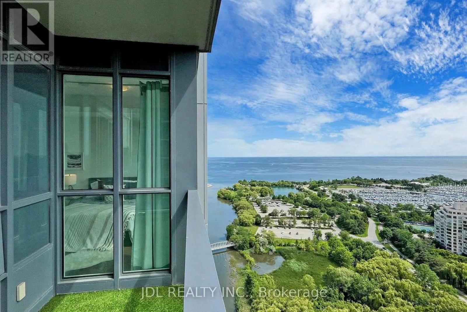 3206 - 2212 LAKESHORE BOULEVARD W