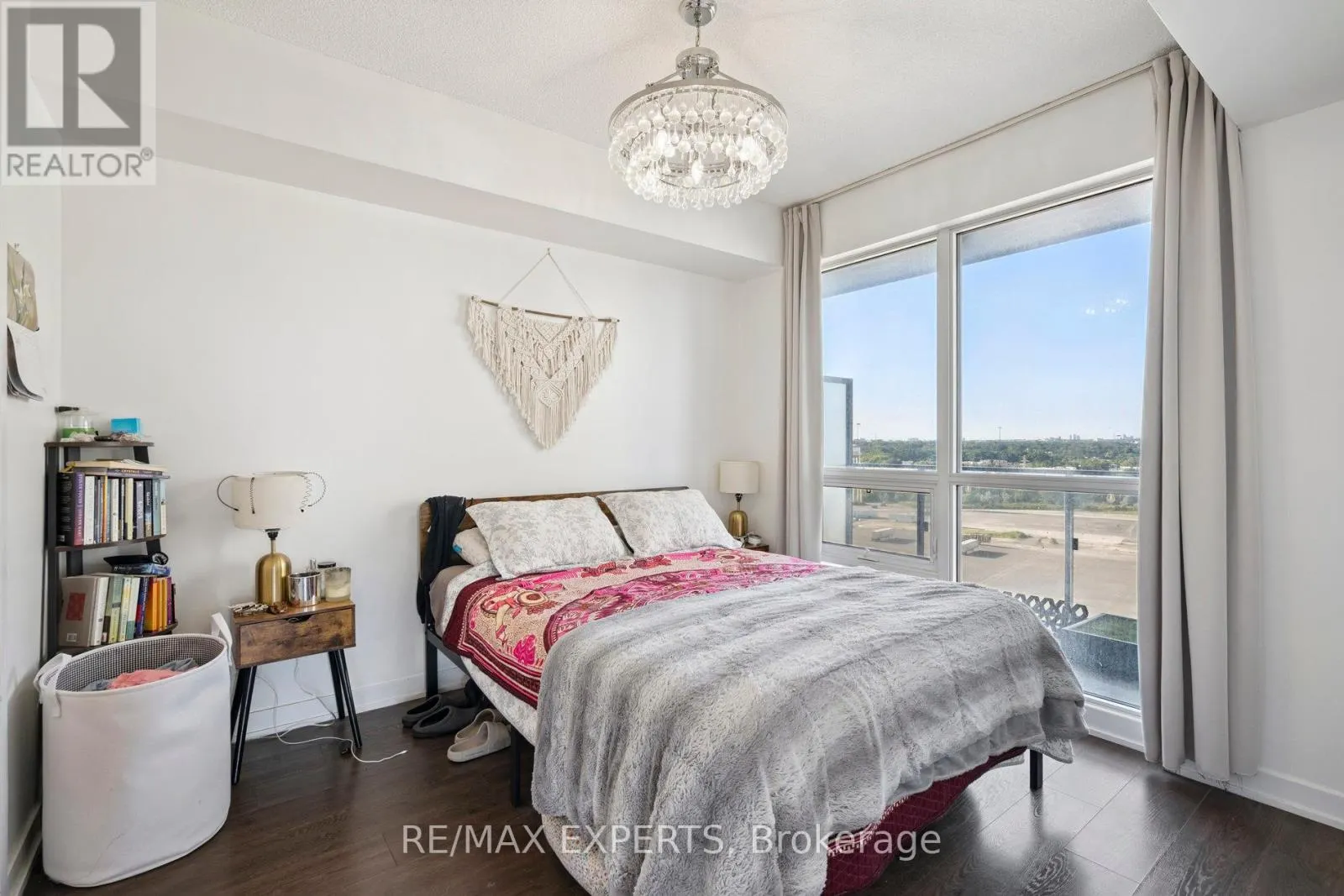 1809 - 2200 LAKE SHORE BOULEVARD W