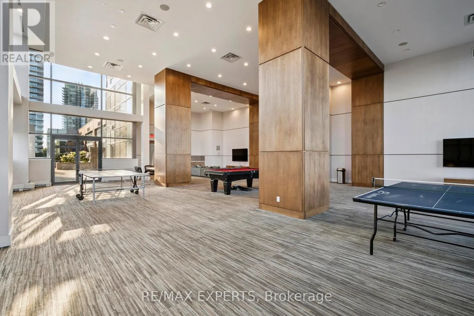 1809 - 2200 LAKE SHORE BOULEVARD W