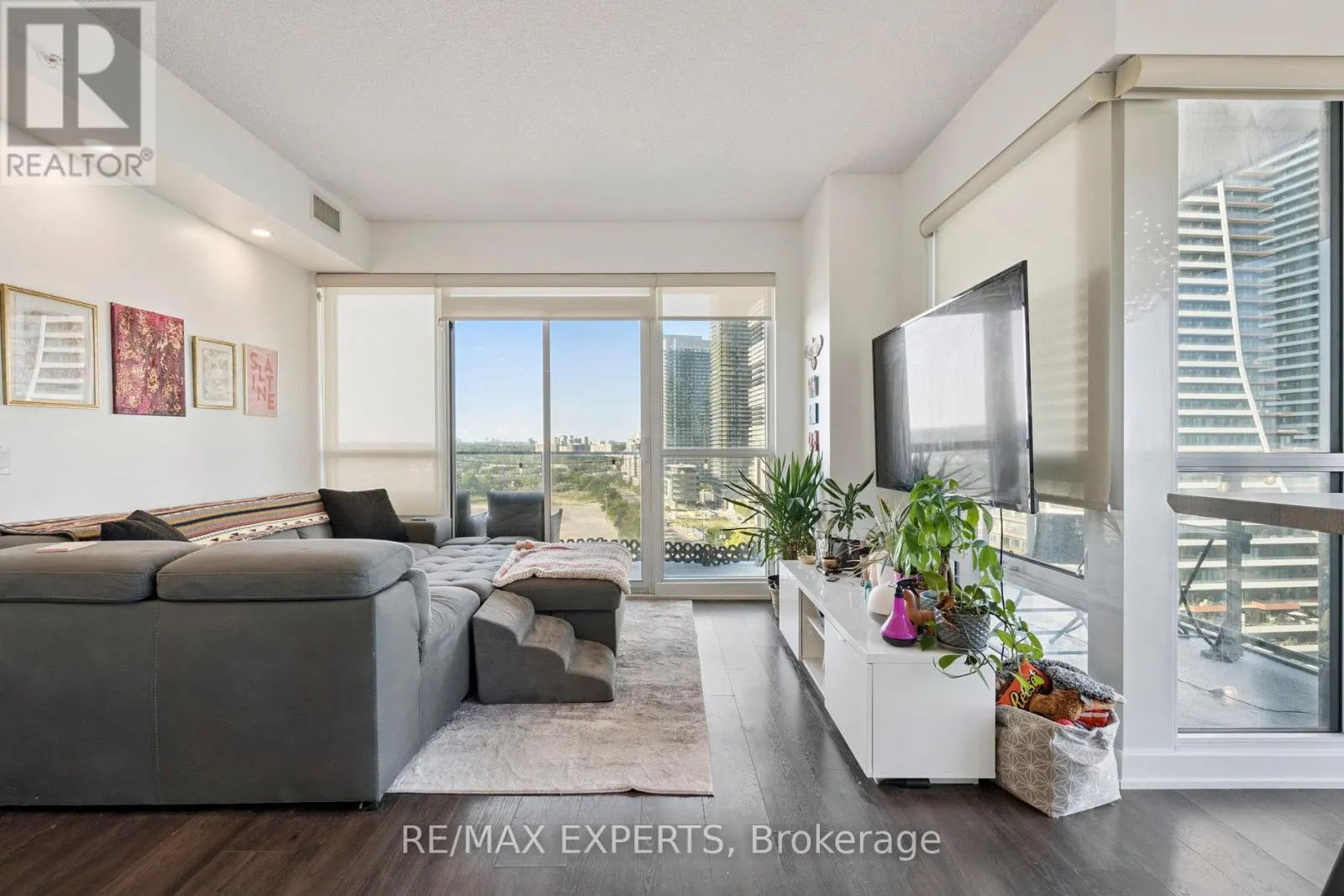 1809 - 2200 LAKE SHORE BOULEVARD W