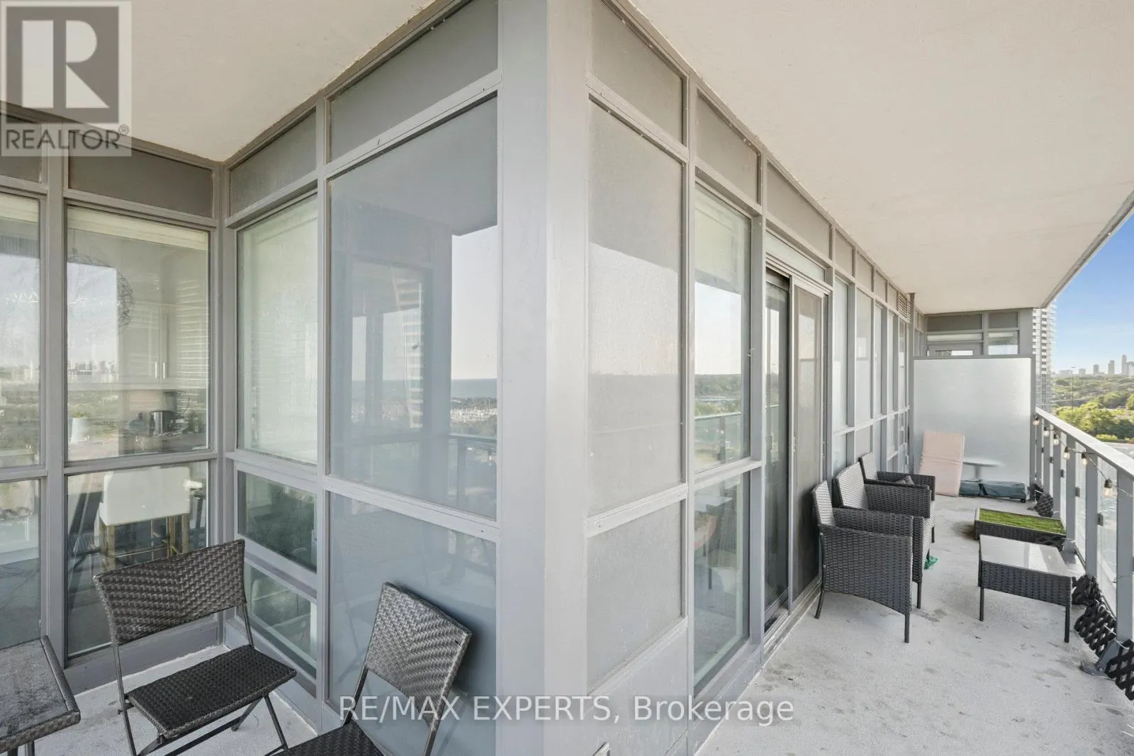 1809 - 2200 LAKE SHORE BOULEVARD W