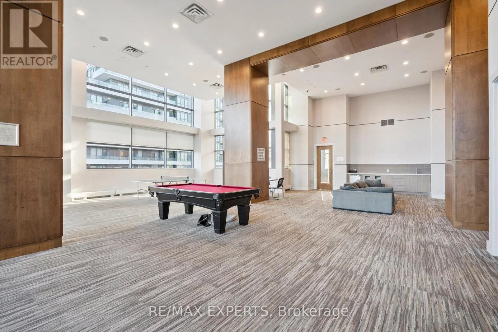 1809 - 2200 LAKE SHORE BOULEVARD W