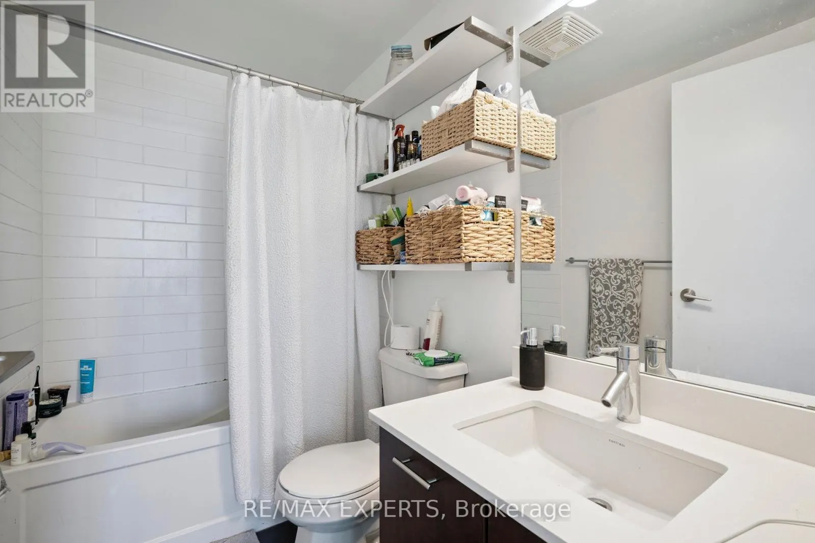 1809 - 2200 LAKE SHORE BOULEVARD W