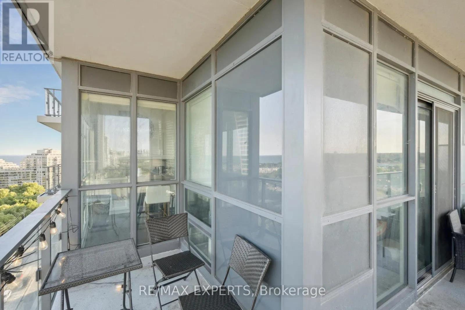 1809 - 2200 LAKE SHORE BOULEVARD W