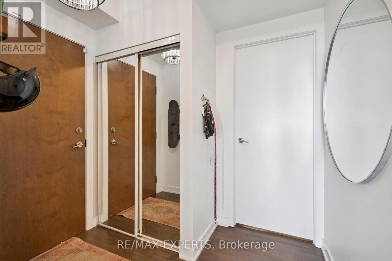 1809 - 2200 LAKE SHORE BOULEVARD W