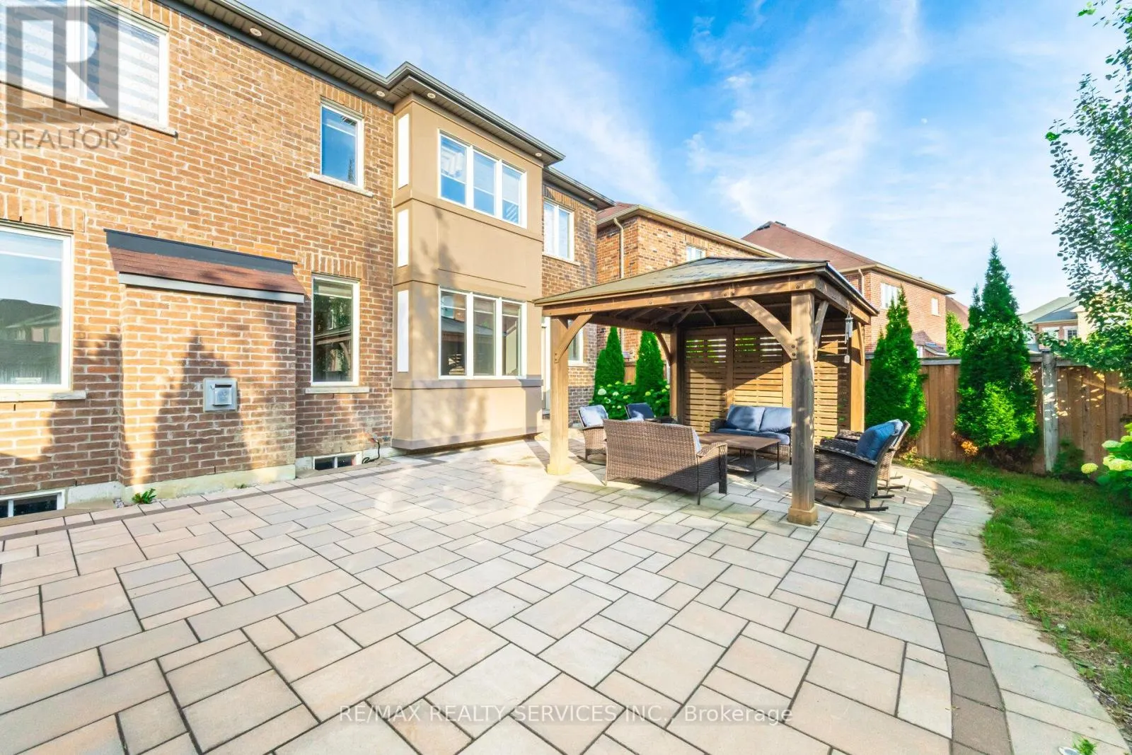 43 CIRRUS CRESCENT