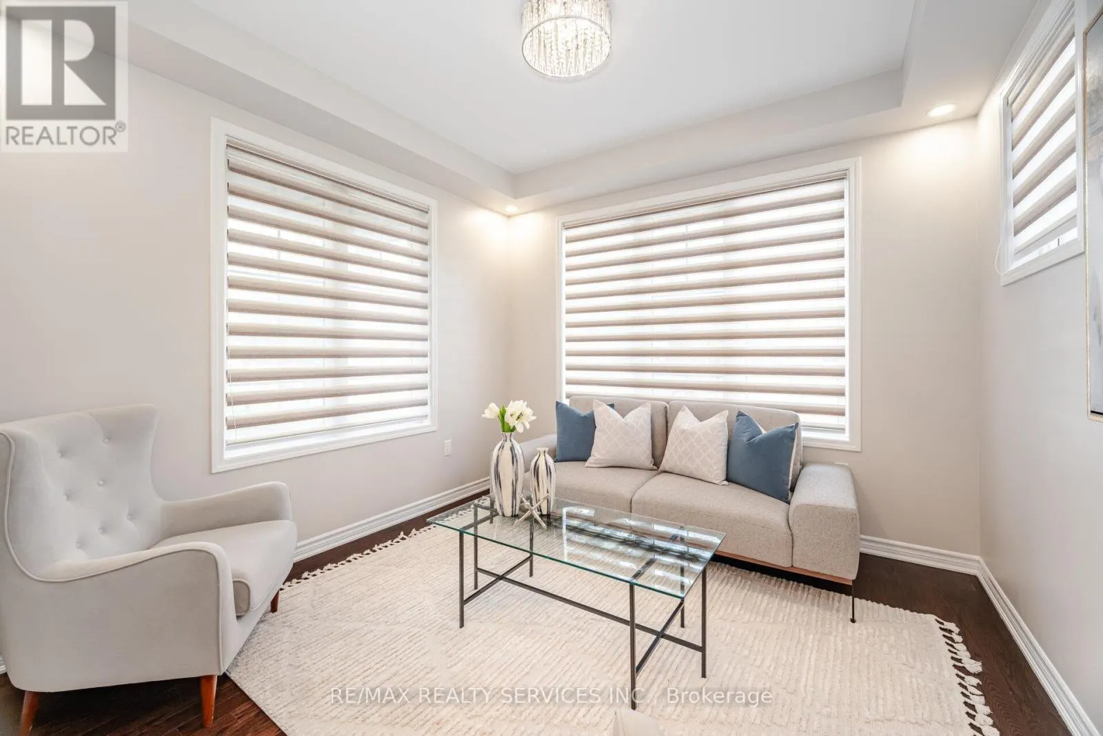 43 CIRRUS CRESCENT