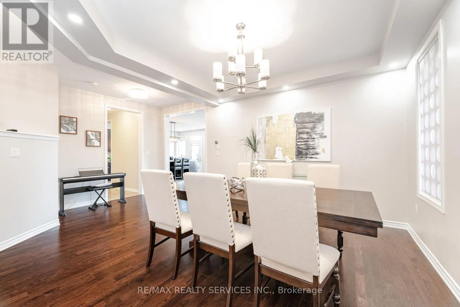 43 CIRRUS CRESCENT