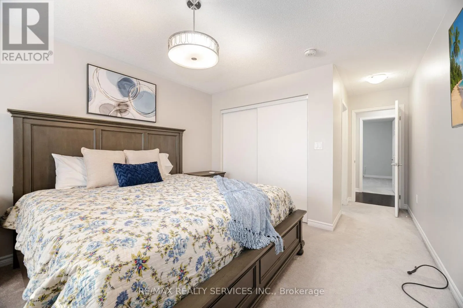 43 CIRRUS CRESCENT