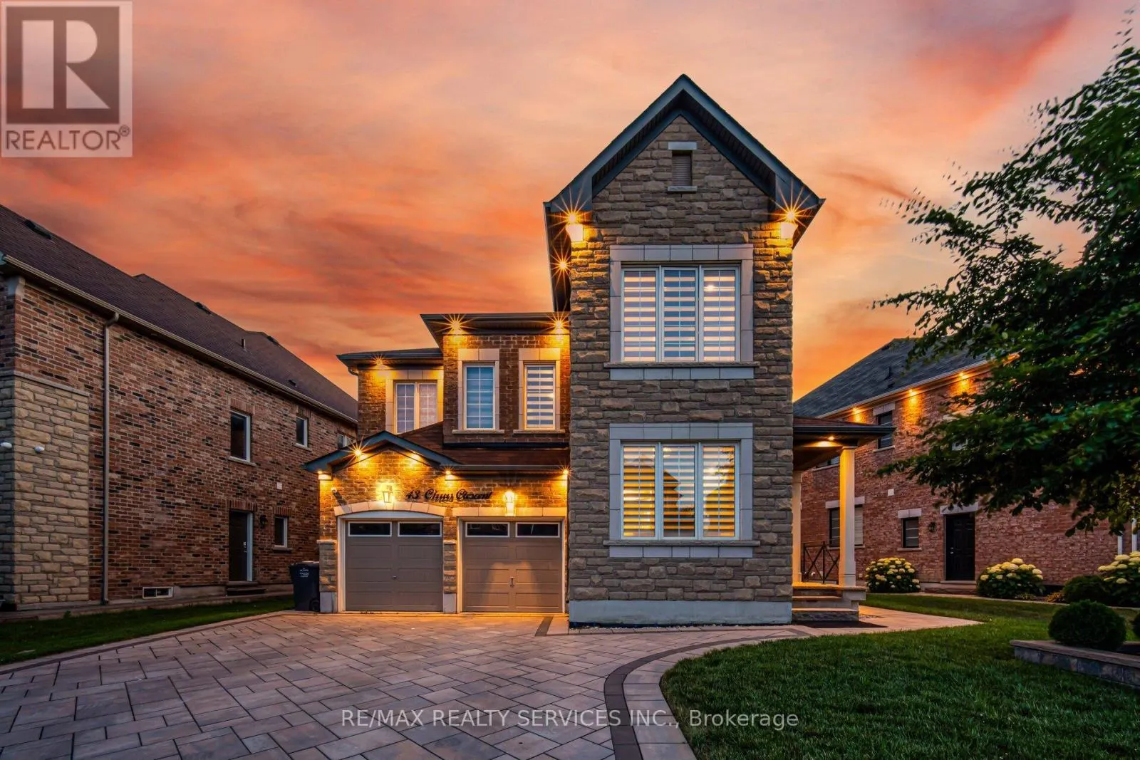 43 CIRRUS CRESCENT
