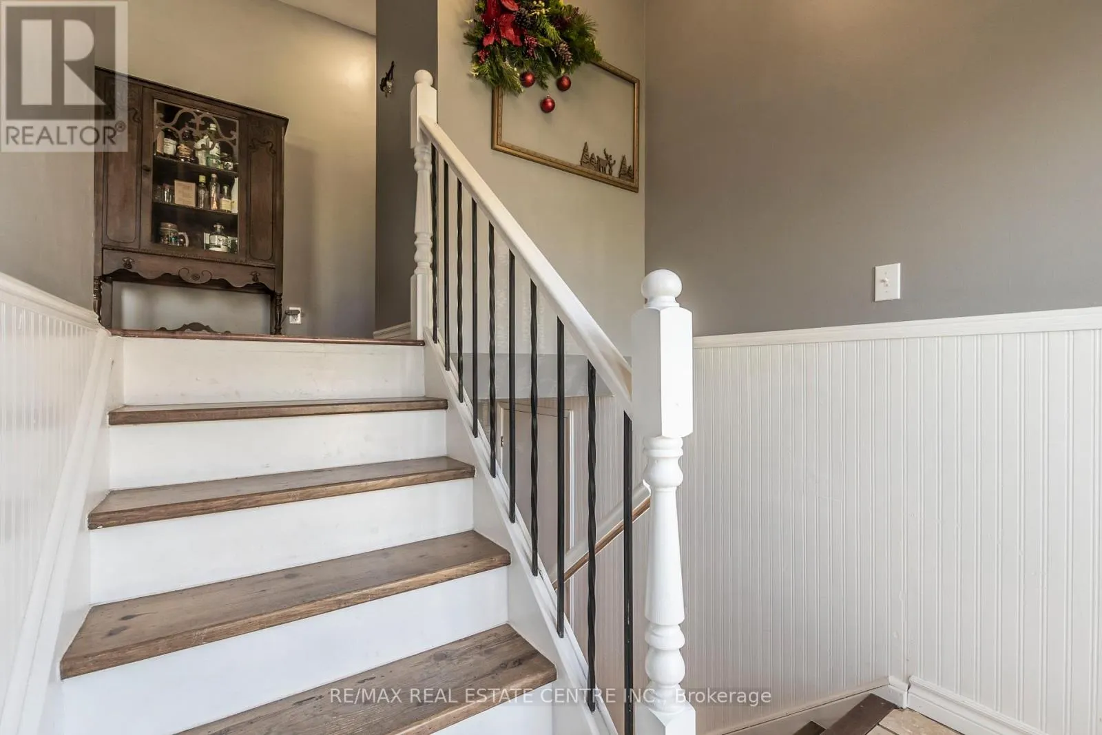 12 COBBLEHILL ROAD