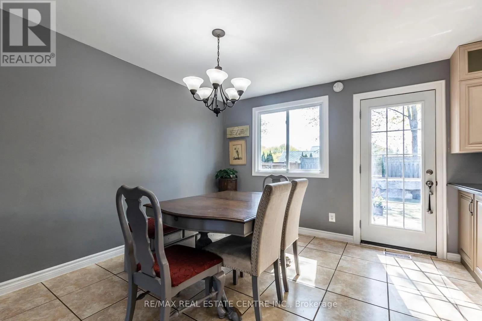 12 COBBLEHILL ROAD