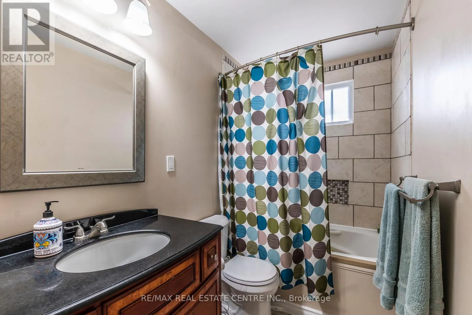 12 COBBLEHILL ROAD
