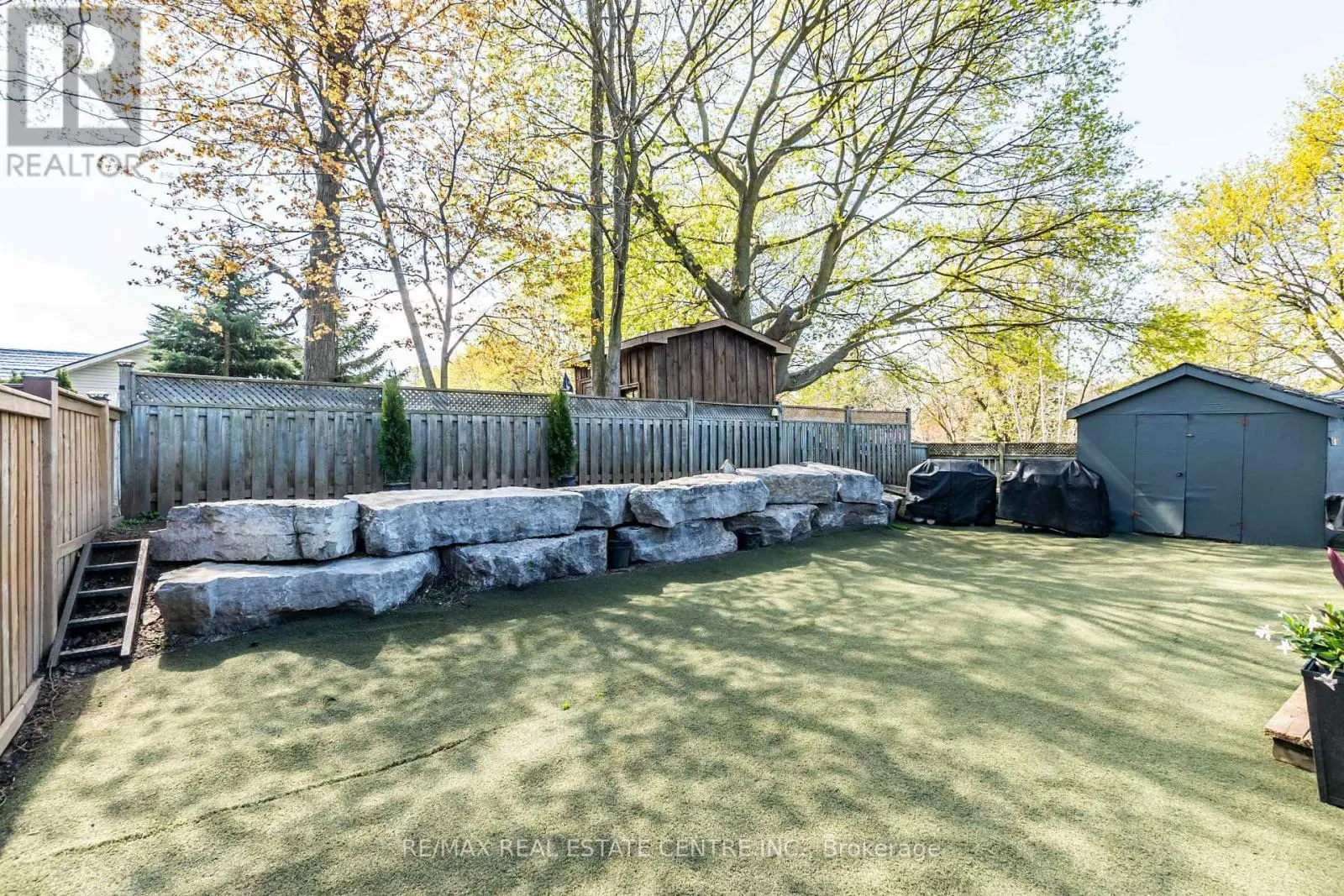12 COBBLEHILL ROAD