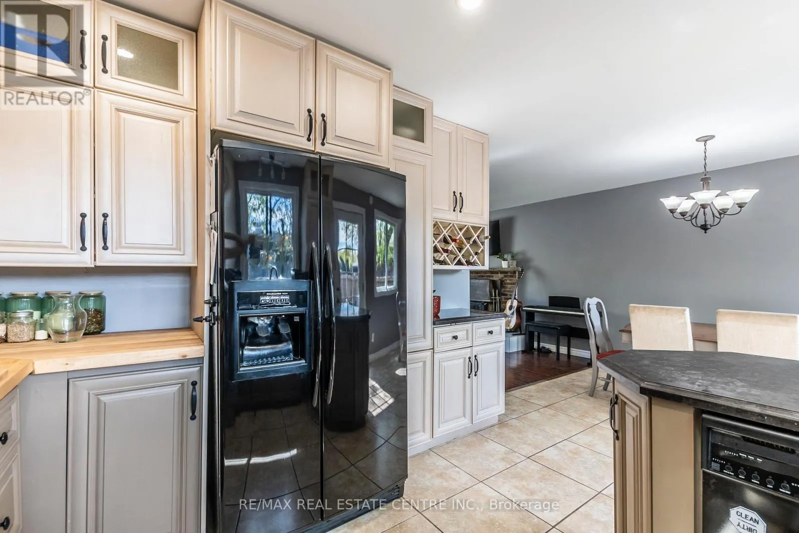 12 COBBLEHILL ROAD