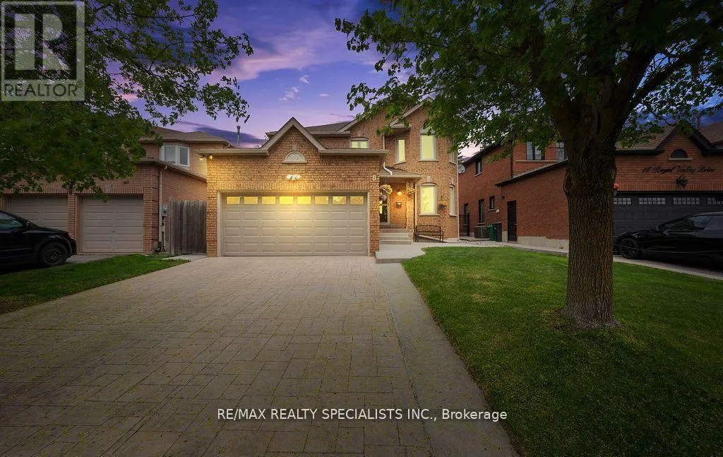 8 ROYAL VALLEY DRIVE
