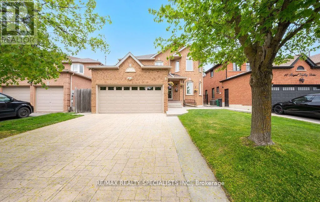 8 ROYAL VALLEY DRIVE