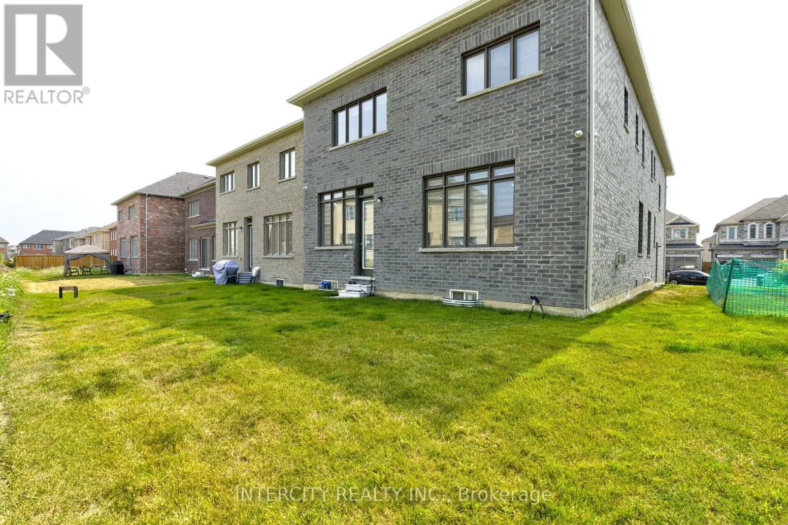 58 DOTCHSON AVENUE