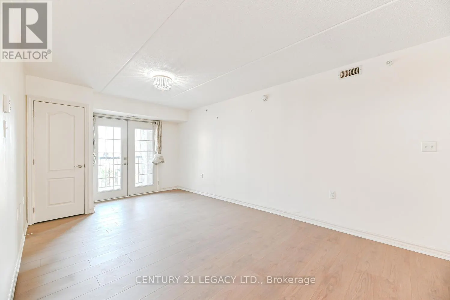 214 - 1460 MAIN STREET E