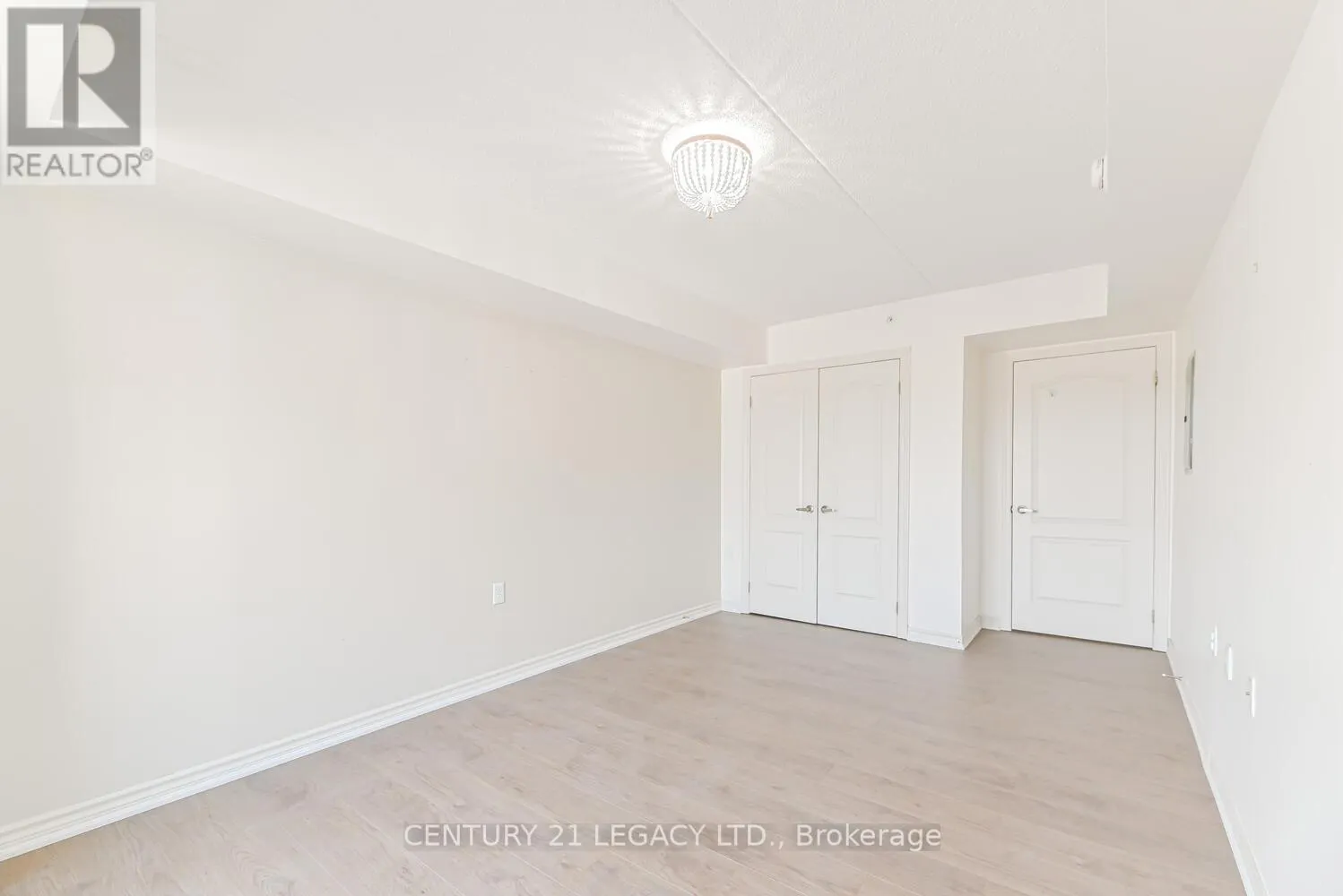 214 - 1460 MAIN STREET E