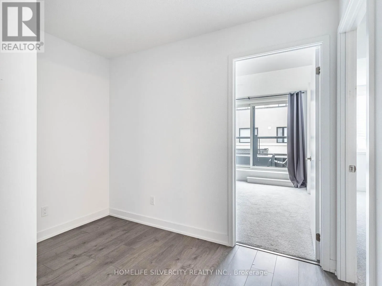 403 - 1141 COOKE BOULEVARD