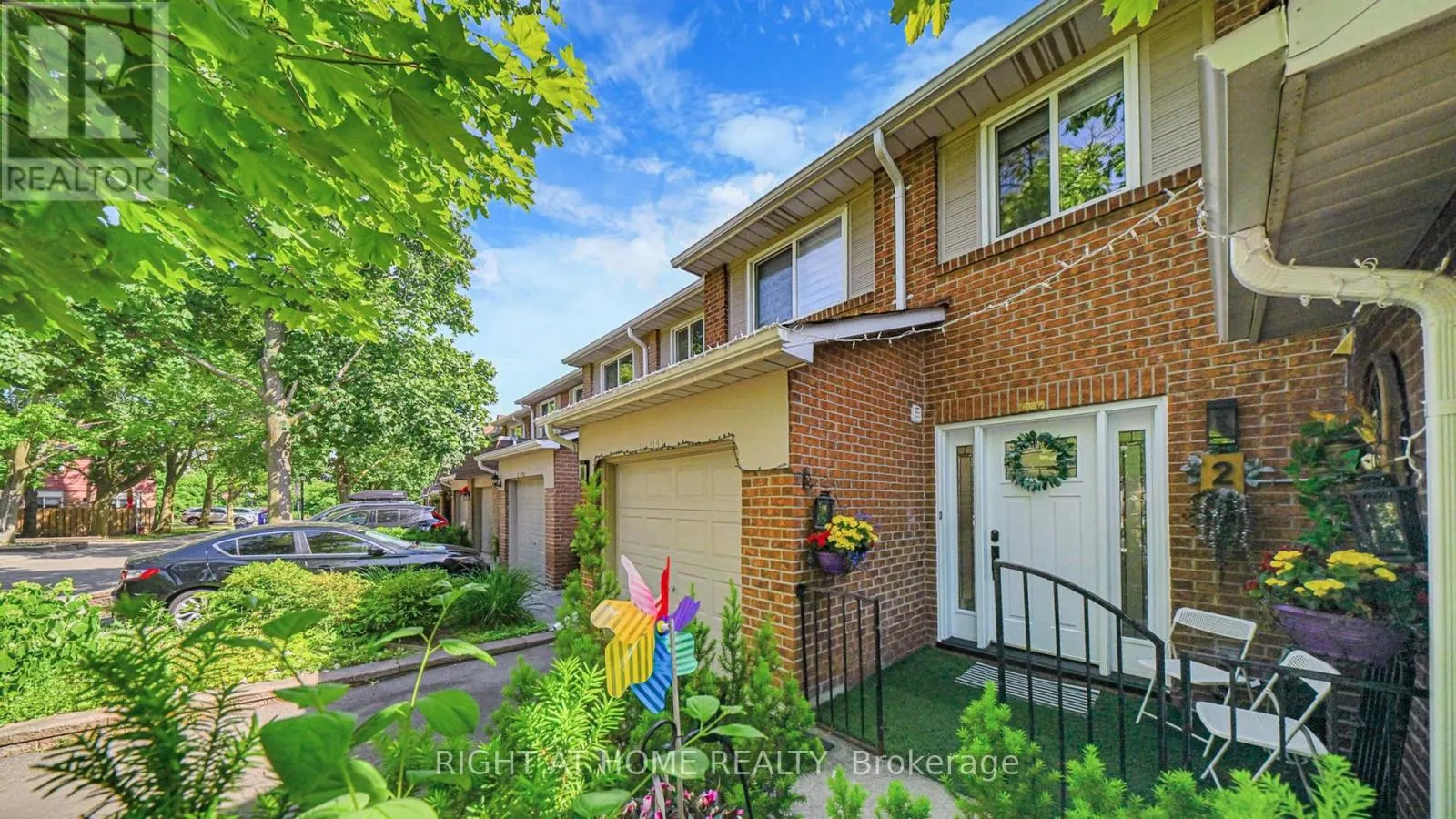 2 - 4193 LONGMOOR DRIVE