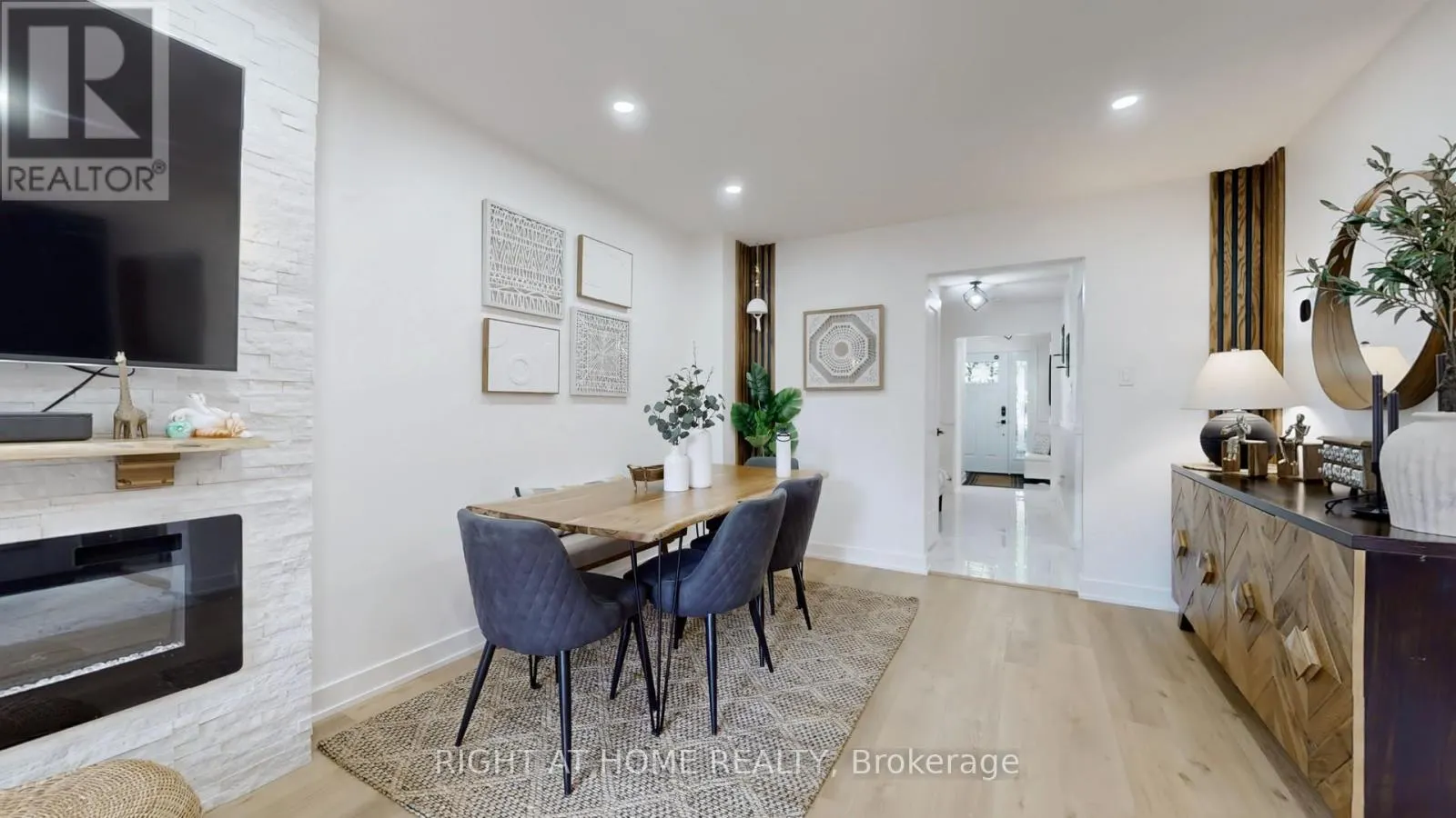 2 - 4193 LONGMOOR DRIVE